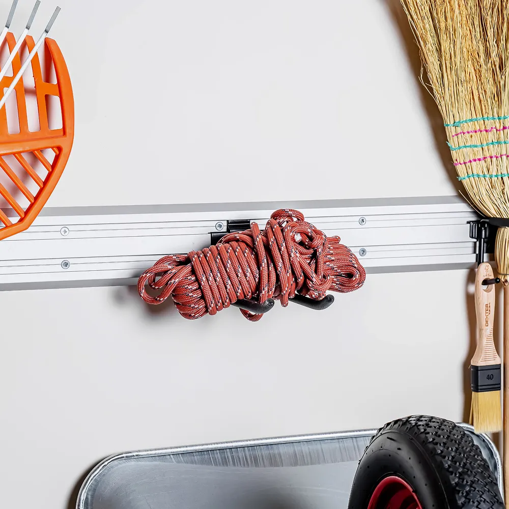 Крюк прямой двойной